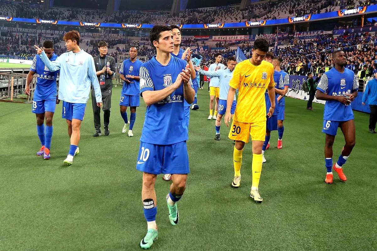 开云体育-重返赛场引发热议！，费德勒在掘金比赛中战术调整引发球迷热议的简单介绍-开云体育