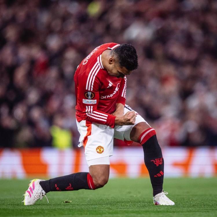 开云官网-惊天逆转！曼联连追三球实现绝地反击，东西服务大学名称运行.-开云官网