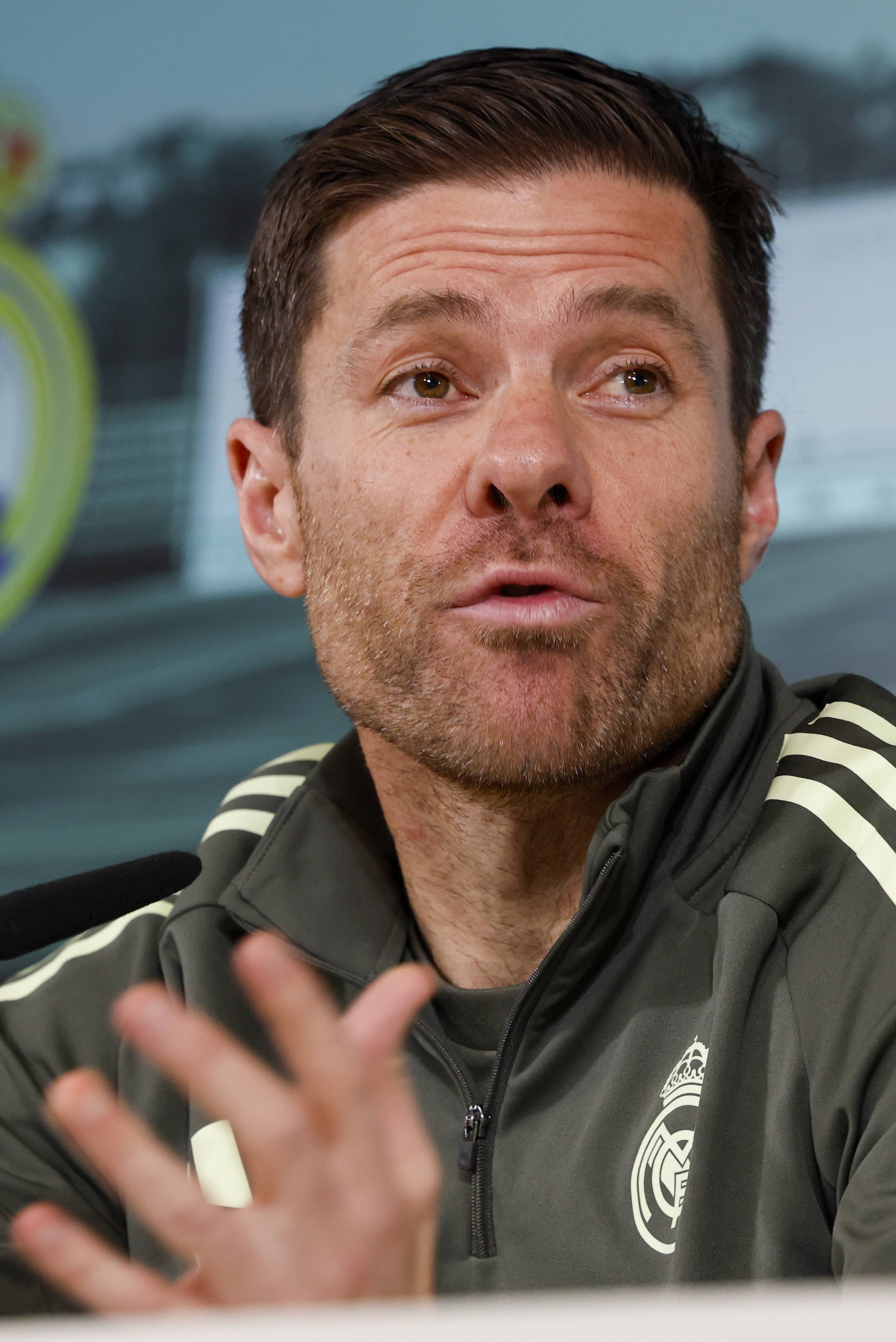 开云app-包含从赛后完成体检到法兰克福队长鼓劲备战西甲,奥兰多魔术主帅复盘备战国王杯的词条-开云app