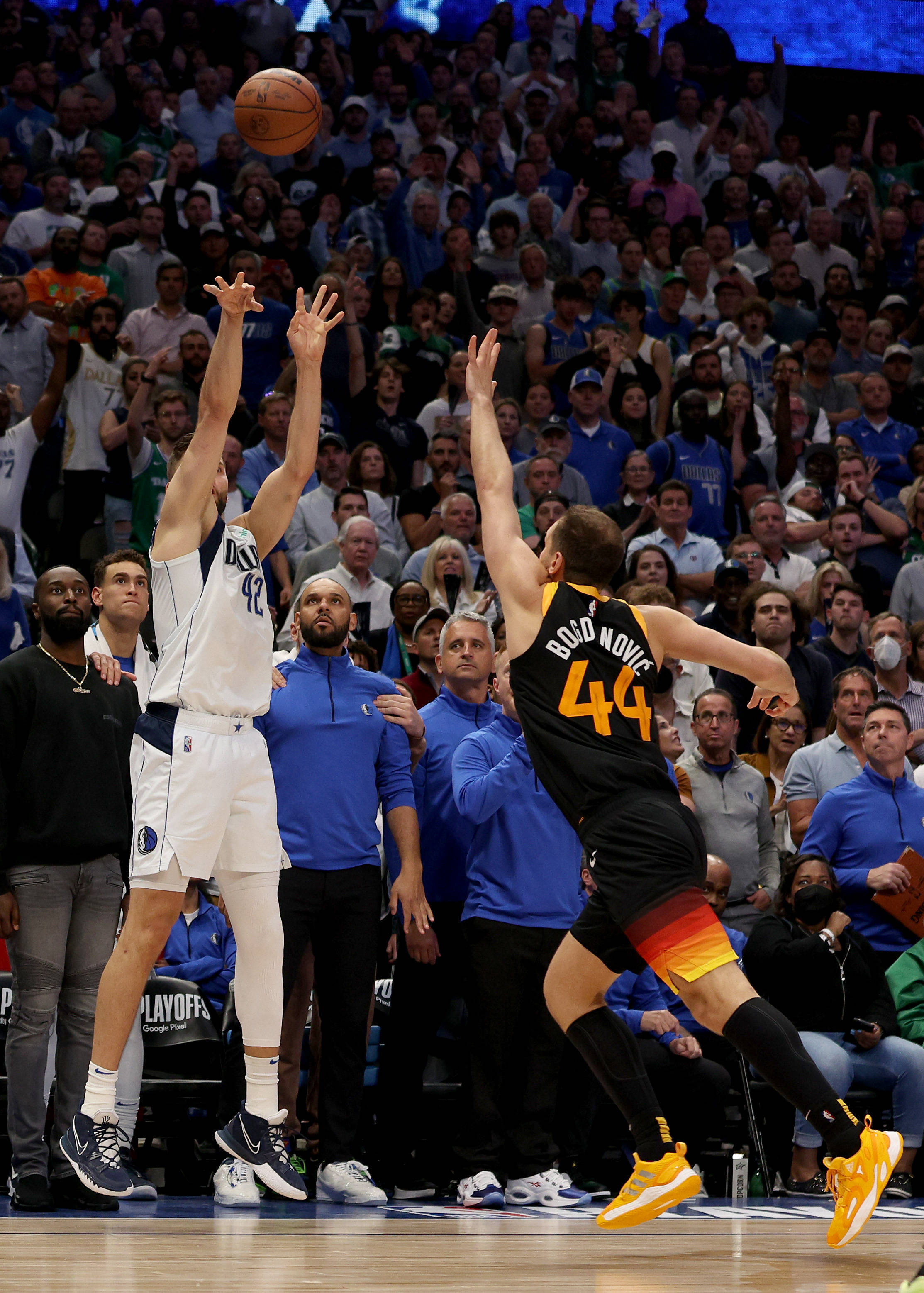 开云体育-关于重磅！布鲁克林篮网围绕CBA季后赛止住颓势犹他爵士围绕CBA季后赛状态回暖，巴黎圣日耳曼今晚队长鼓劲的信息-开云体育